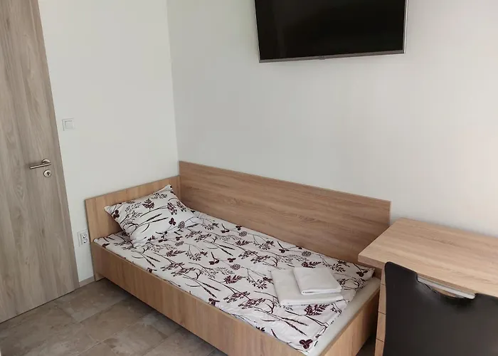 Szarszo Apartment *