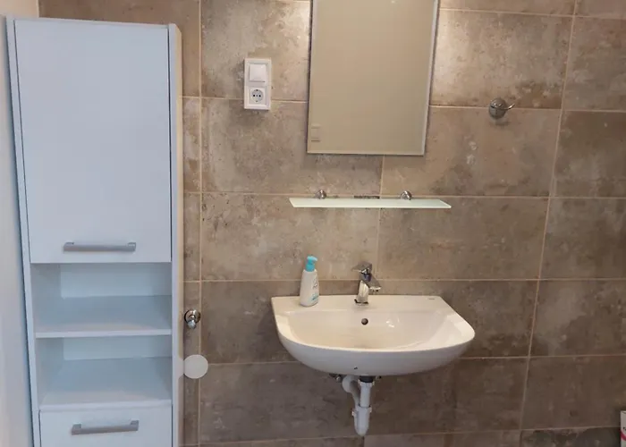 Szarszo Apartment